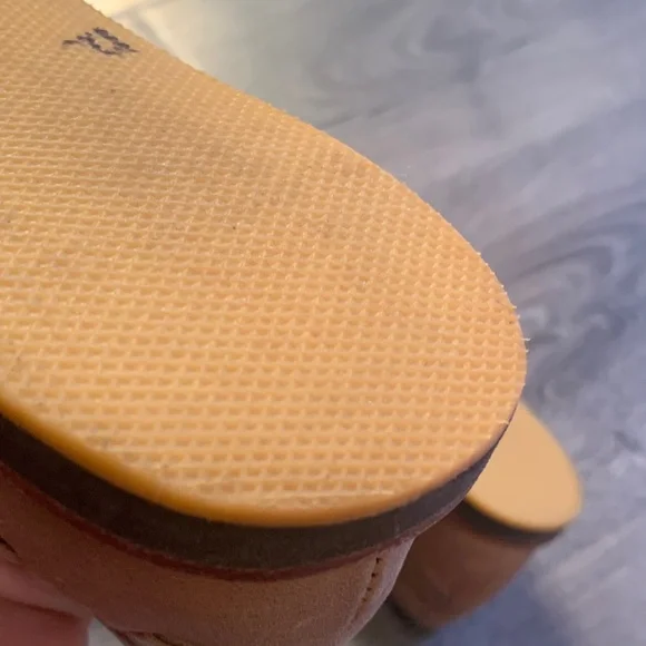 Nisolo Woven Leather Huarache Flats in Tan - Picture 4 of 9